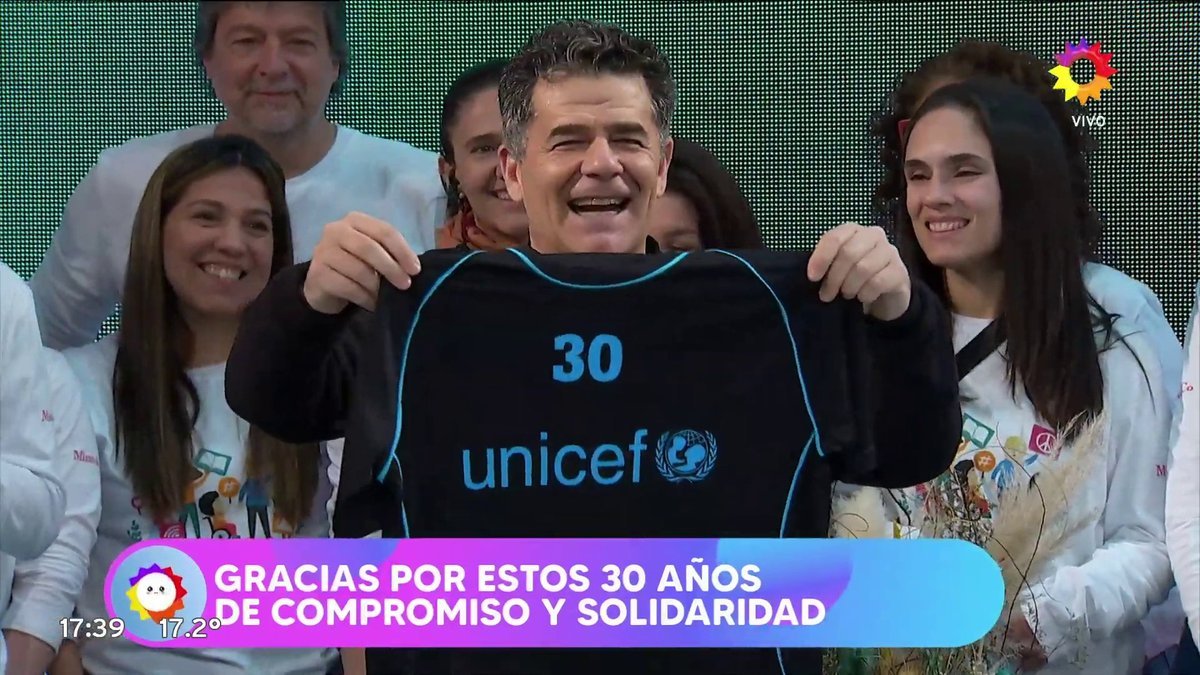 Referente de la televisi&oacute;n y conductor hist&oacute;rico del programa, Juli&aacute;n Weich recibi&oacute; un reconocimiento 