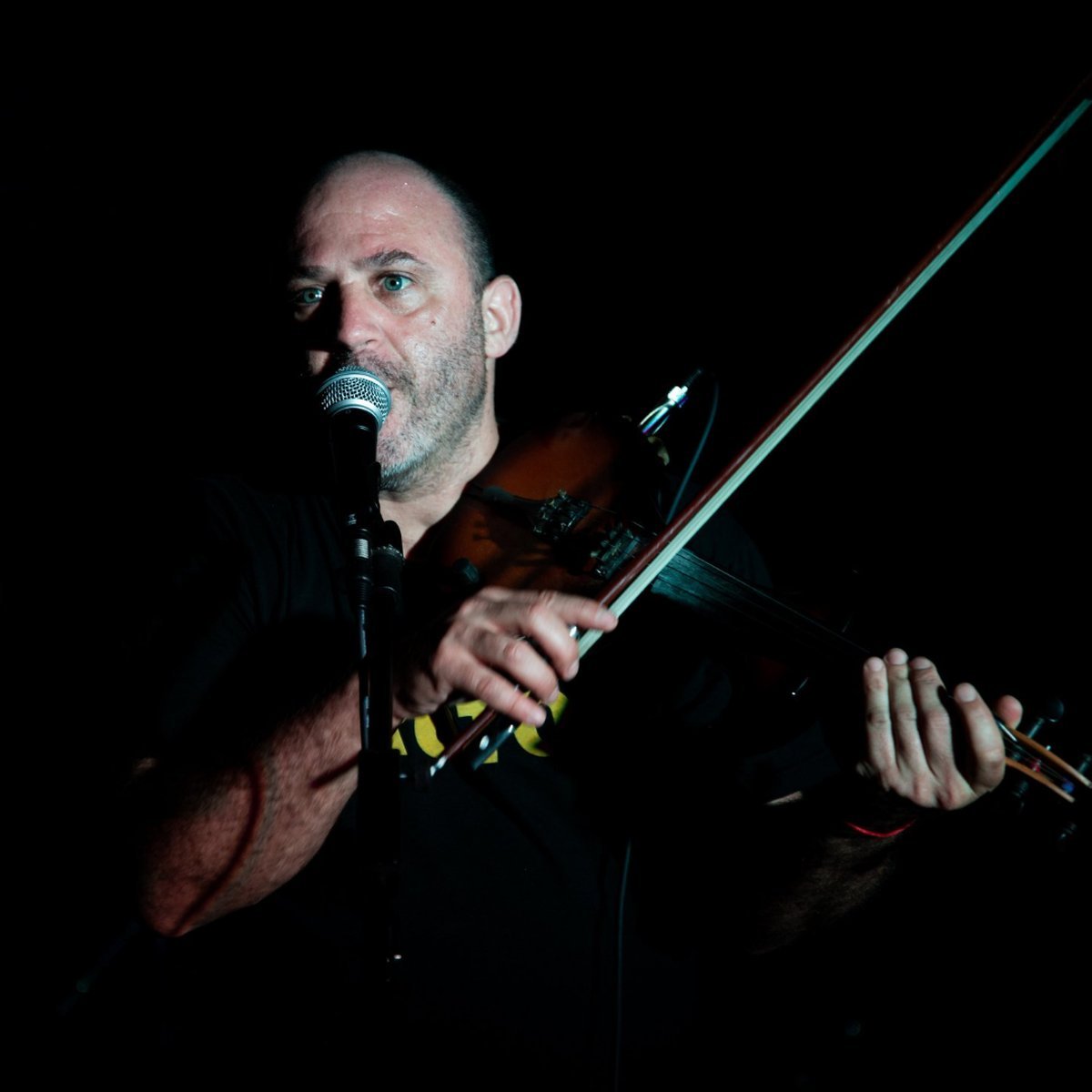 Entrevista exclusiva con el multifac&eacute;tico, Edu Schmidt.