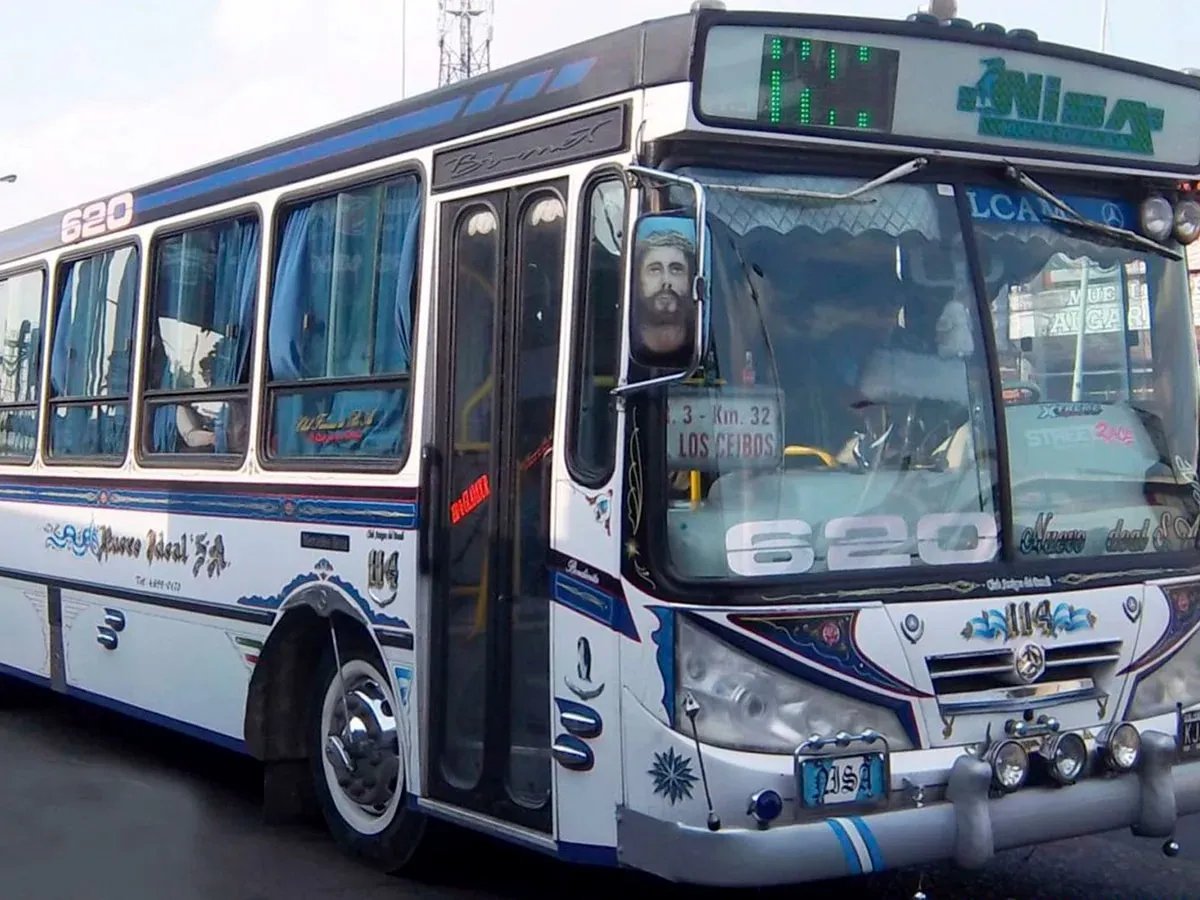 L&iacute;nea 620 de La Matanza.