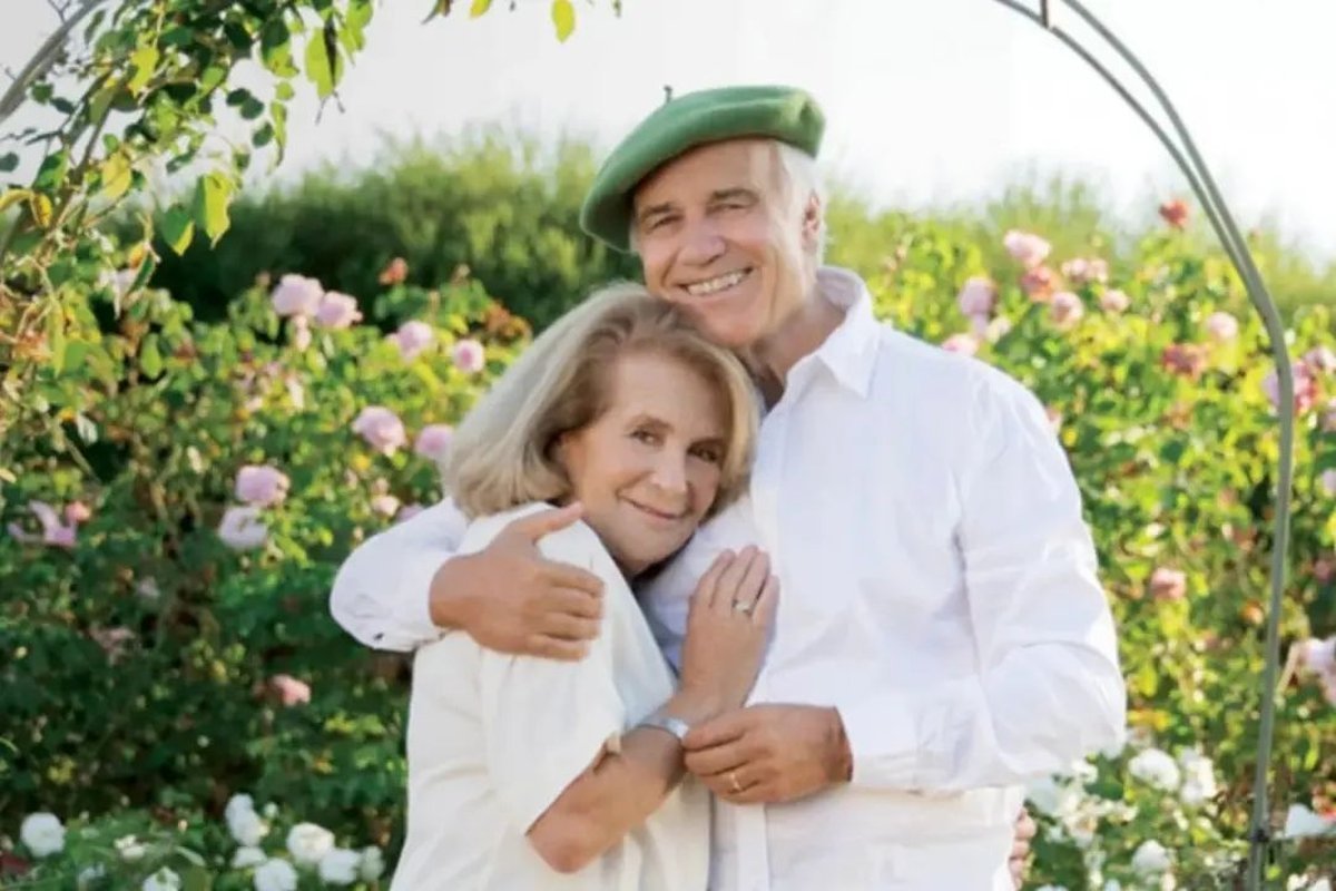 C&eacute;sar Mascetti junto con su esposa y compa&ntilde;era profesional de televisi&oacute;n M&oacute;nica Cahen D'Anvers.