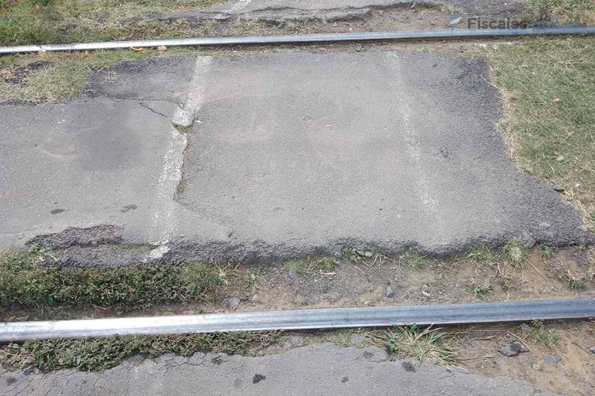 Mal estado de los accesos a la estaci&oacute;n de Moreno.