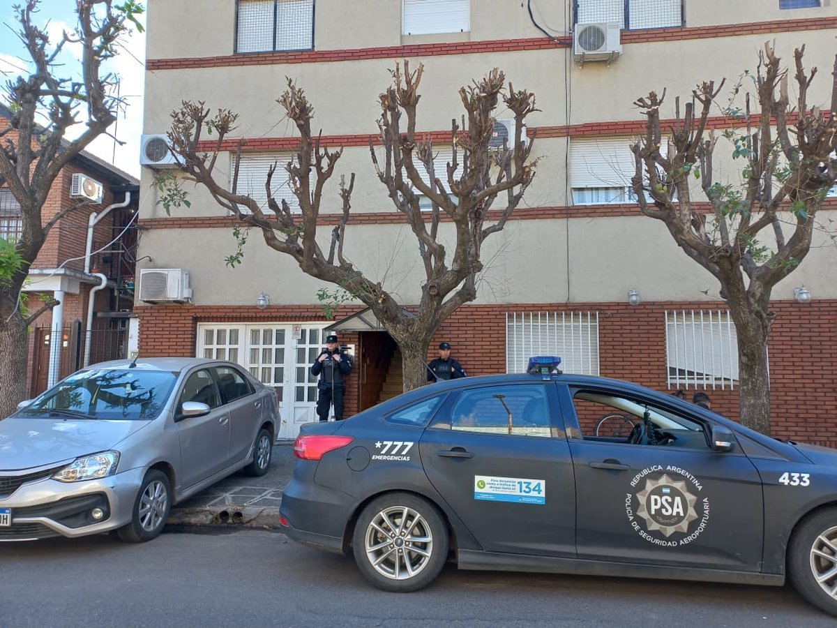 Uno de los allanamientos en el Oeste.