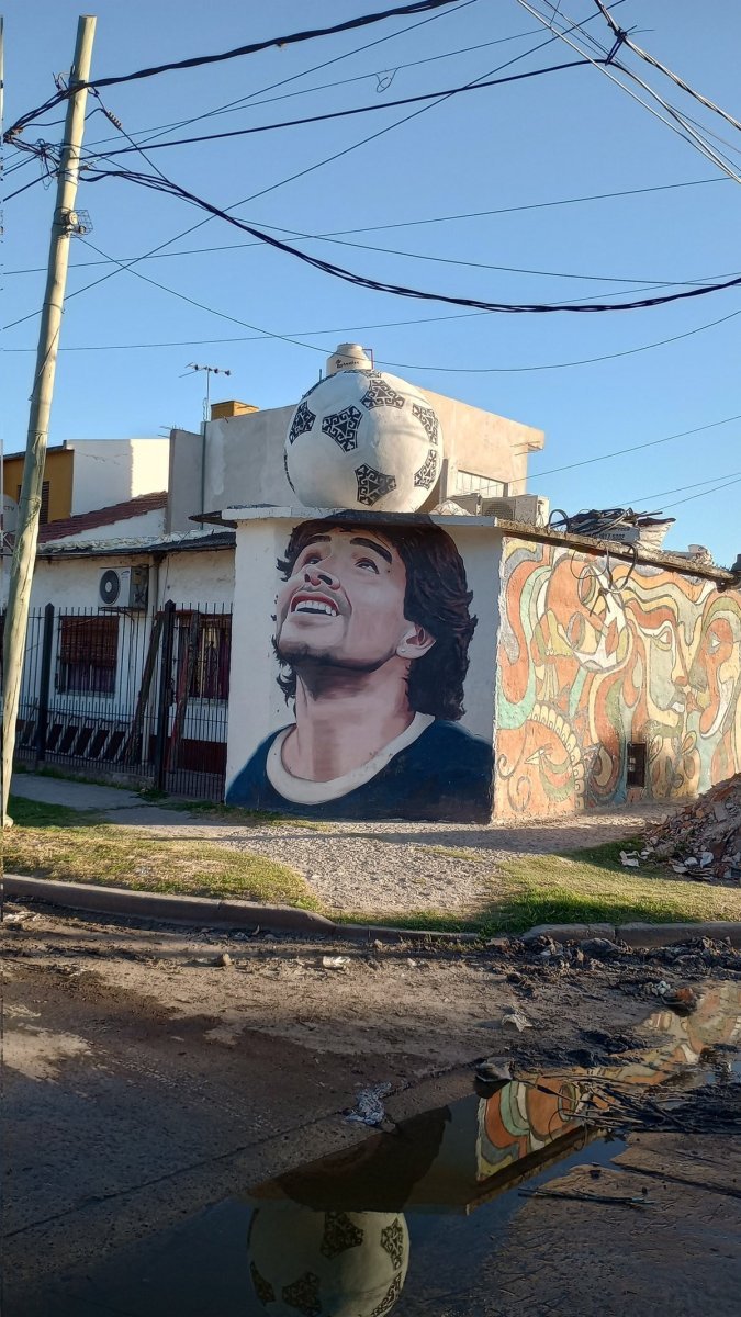 El mural de Diego en Merlo ya est&aacute; completo.