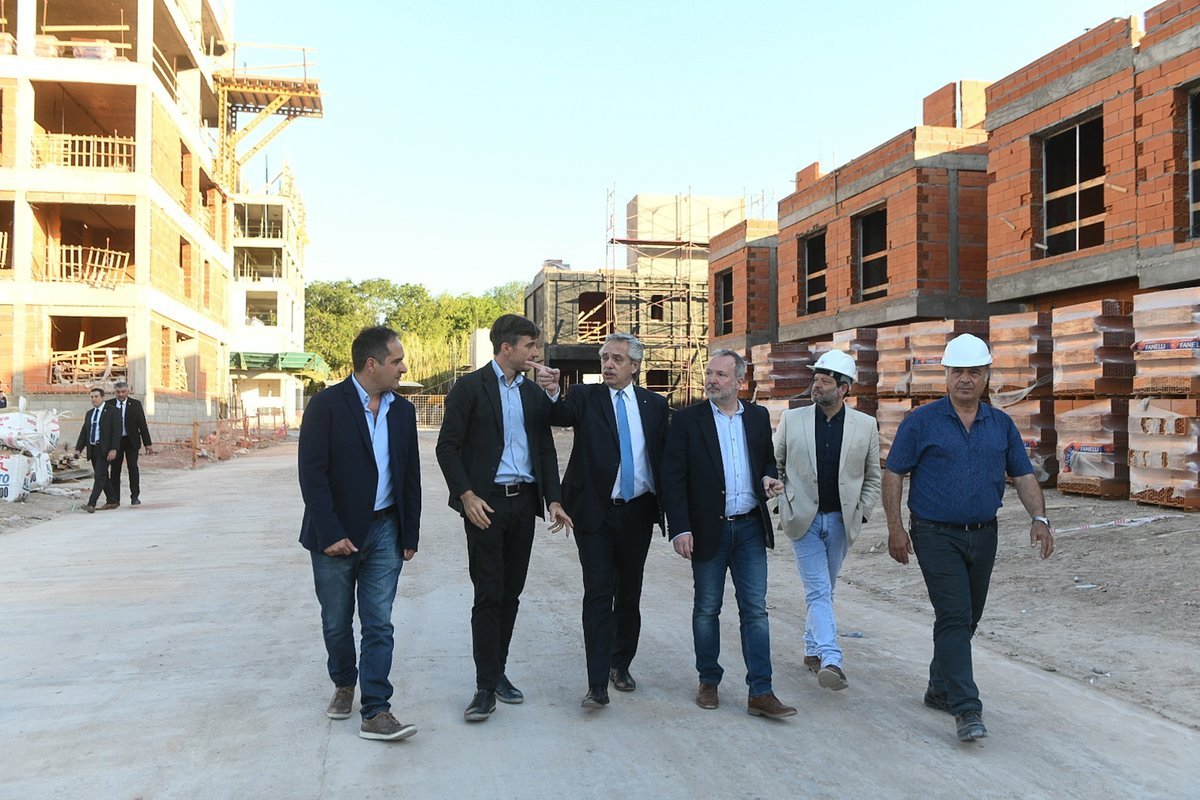 Alberto Fern&aacute;ndez en Mor&oacute;n.