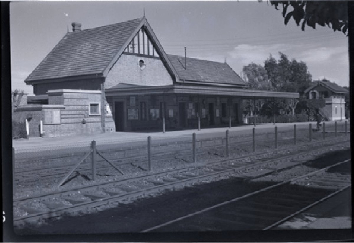 As&iacute; luc&iacute;a la vieja estaci&oacute;n de El Palomar.