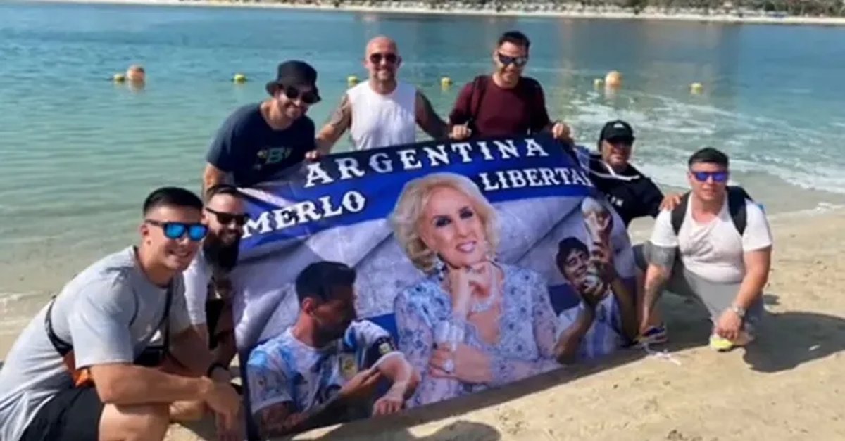 La llamativa bandera de Mirtha Legrand en el Mundial 2022.