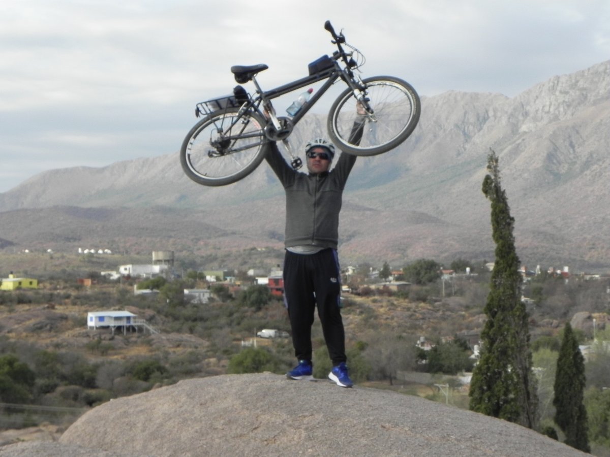 Mario D&iacute;az, oriundo de Ituzaing&oacute;, en uno de sus tantos viajes.