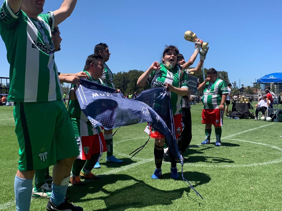 Laferrere campe&oacute;n de la Liga de F&uacute;tbol Inclusivo.