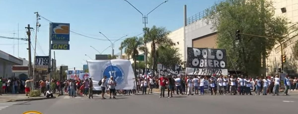 Acceso Oeste: corte total por movilizaci&oacute;n altura Mor&oacute;n.