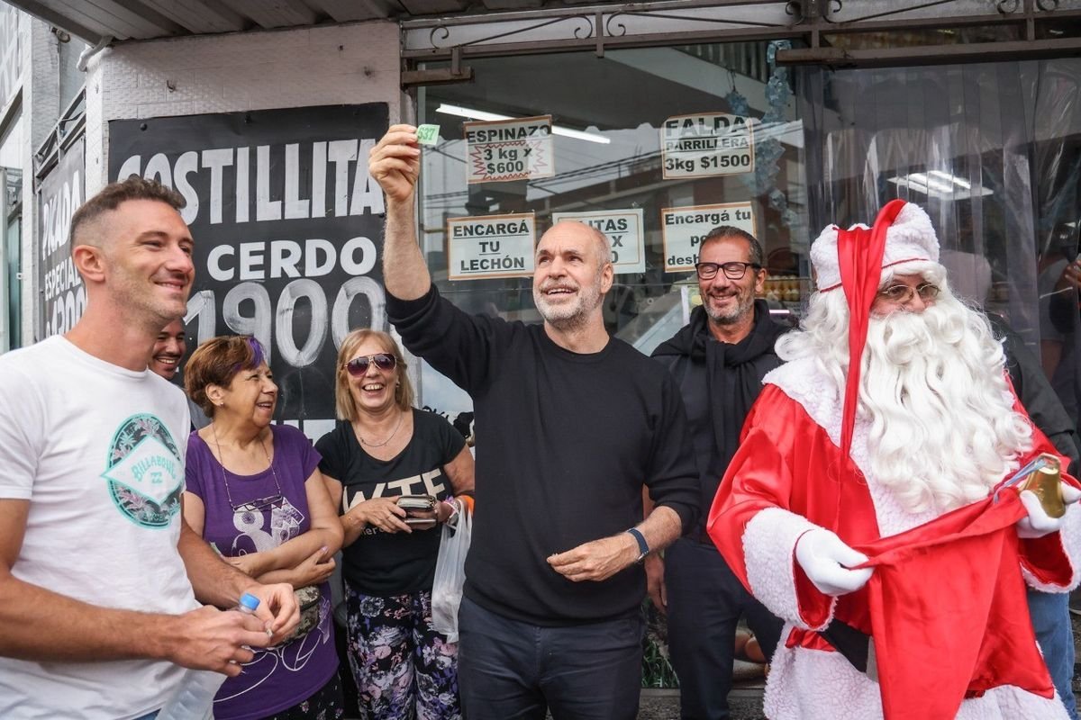 Horacio Rodr&iacute;guez Larreta visit&oacute; La Matanza.