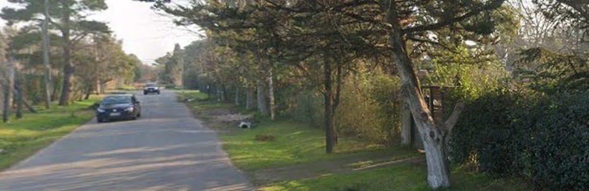 La entrada a la quinta donde falleci&oacute; el adolescente de Castelar.