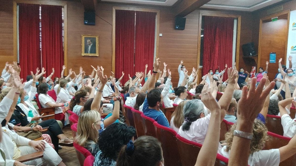 Asamblea en el Hospital Posadas.