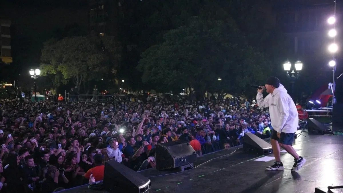 Escenario a Cielo Abierto en Mor&oacute;n.