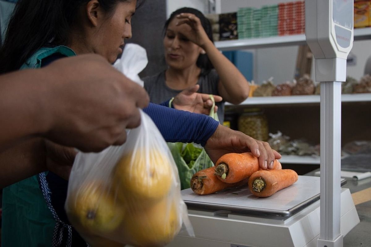 Programa el Mercado en tu Barrio en Moreno.