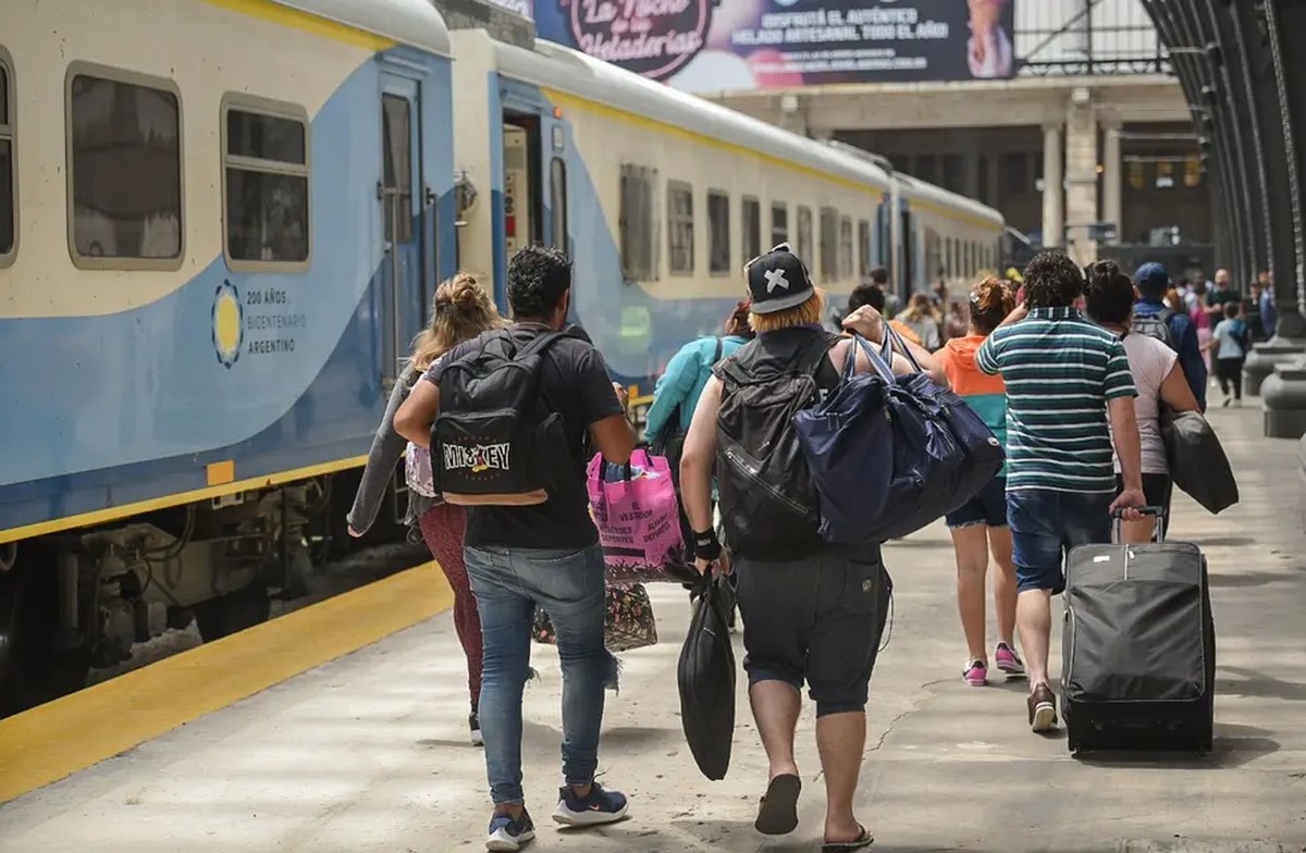 Tren Sarmiento: venta de pasajes de larga distancia para marzo.