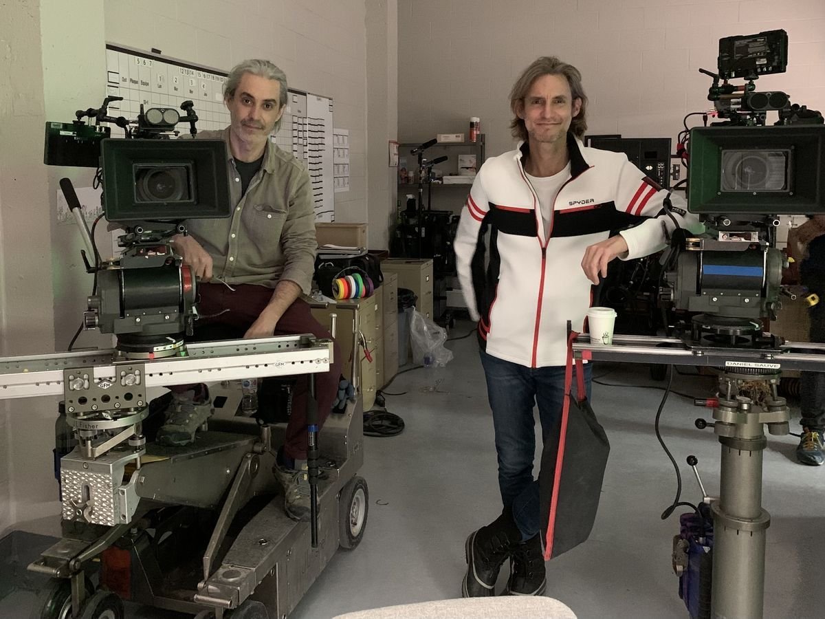 Dami&aacute;n Szifron (direcci&oacute;n y gui&oacute;n) junto a Javier Juli&aacute; (fotograf&iacute;a) en el set de filmaci&oacute;n de Mis&aacute;ntropo.