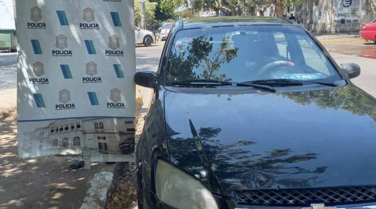 El auto secuestrado en Moreno.