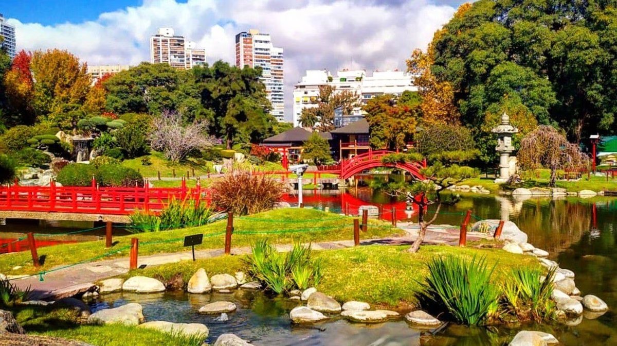 El Jard&iacute;n Japon&eacute;s de Palermo es uno de los paseos m&aacute;s pintorescos que ofrece Buenos Aires.