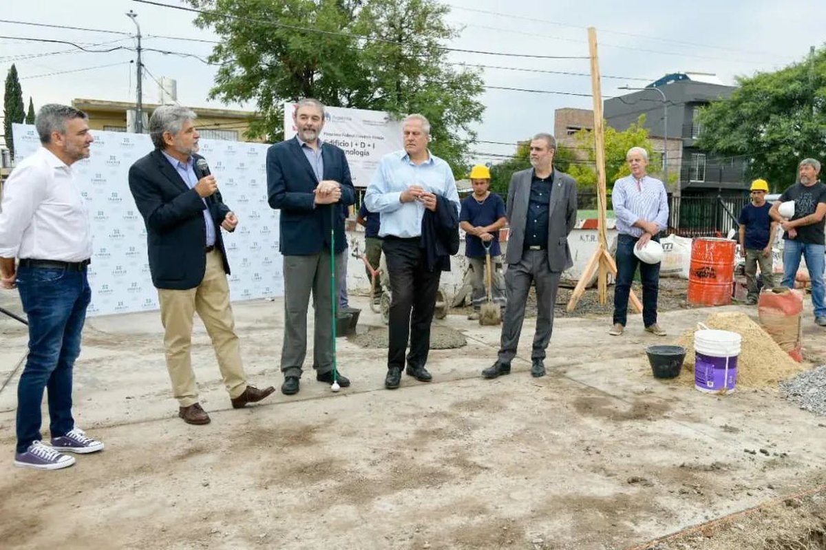 M&aacute;s obras en la UNAHUR.