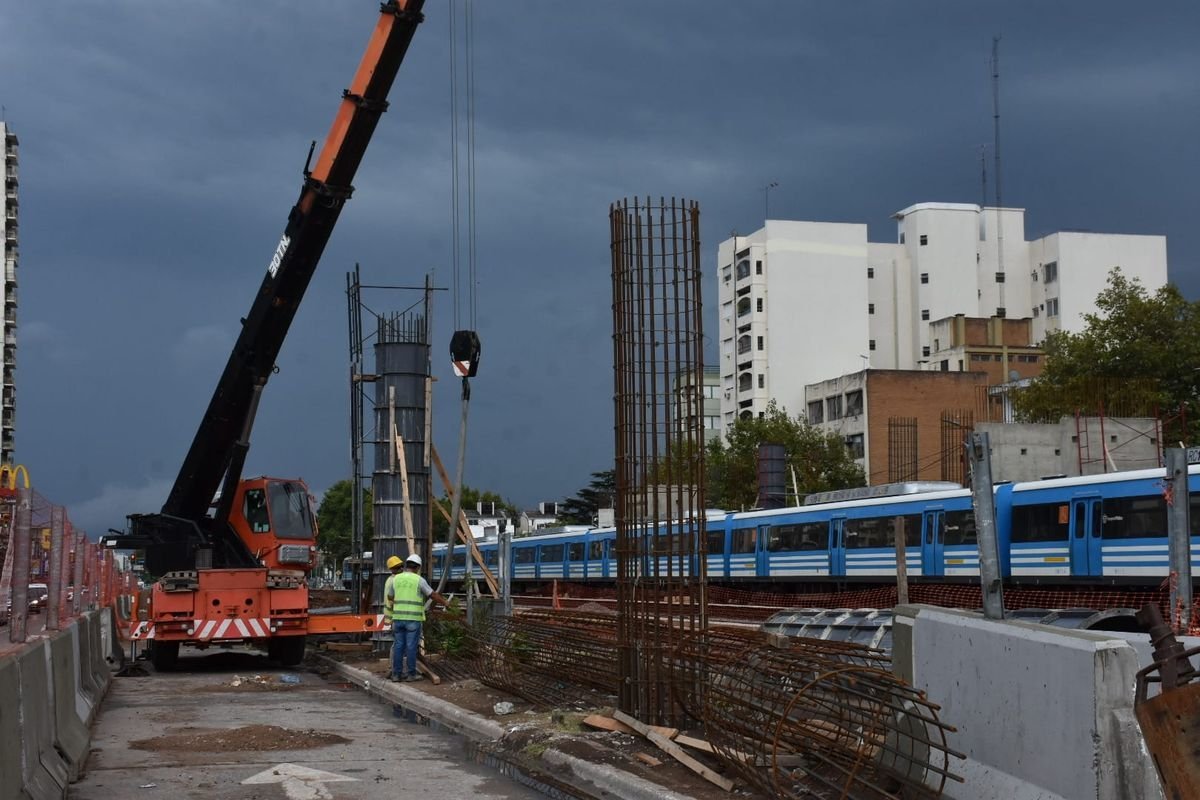 Construcci&oacute;n de los puentes modulares de Ramos Mej&iacute;a.