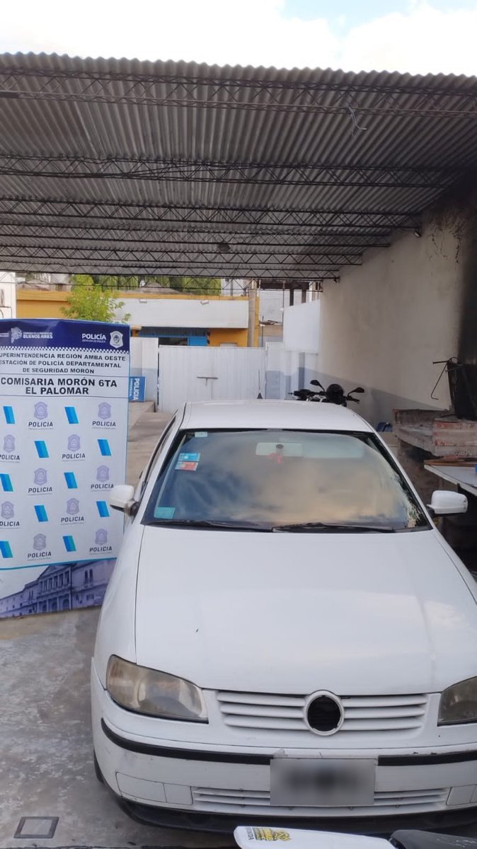El auto secuestrado en El Palomar.
