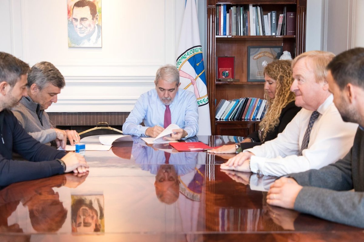 El convenio firmado entre Naci&oacute;n y el Municipio.