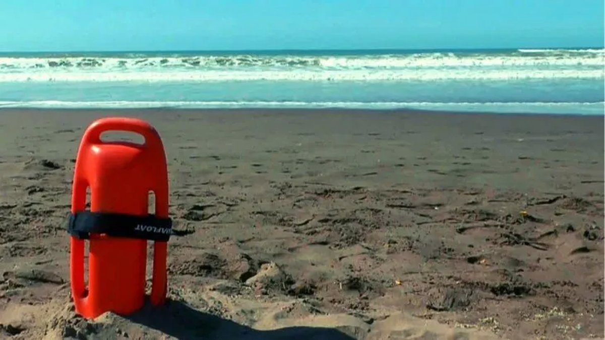 Hurlingham: formaci&oacute;n profesional de guardavidas.