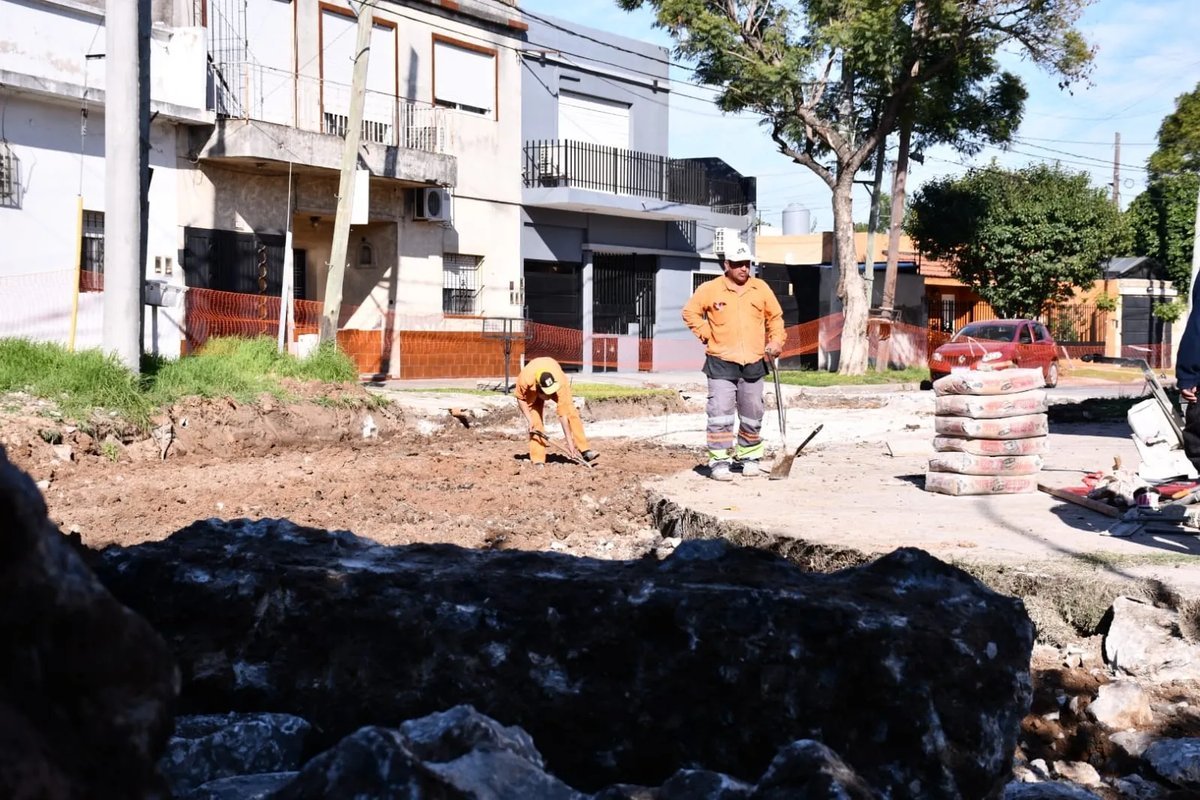 Mor&oacute;n realiza nuevas obras de repavimentaci&oacute;n en El Palomar.