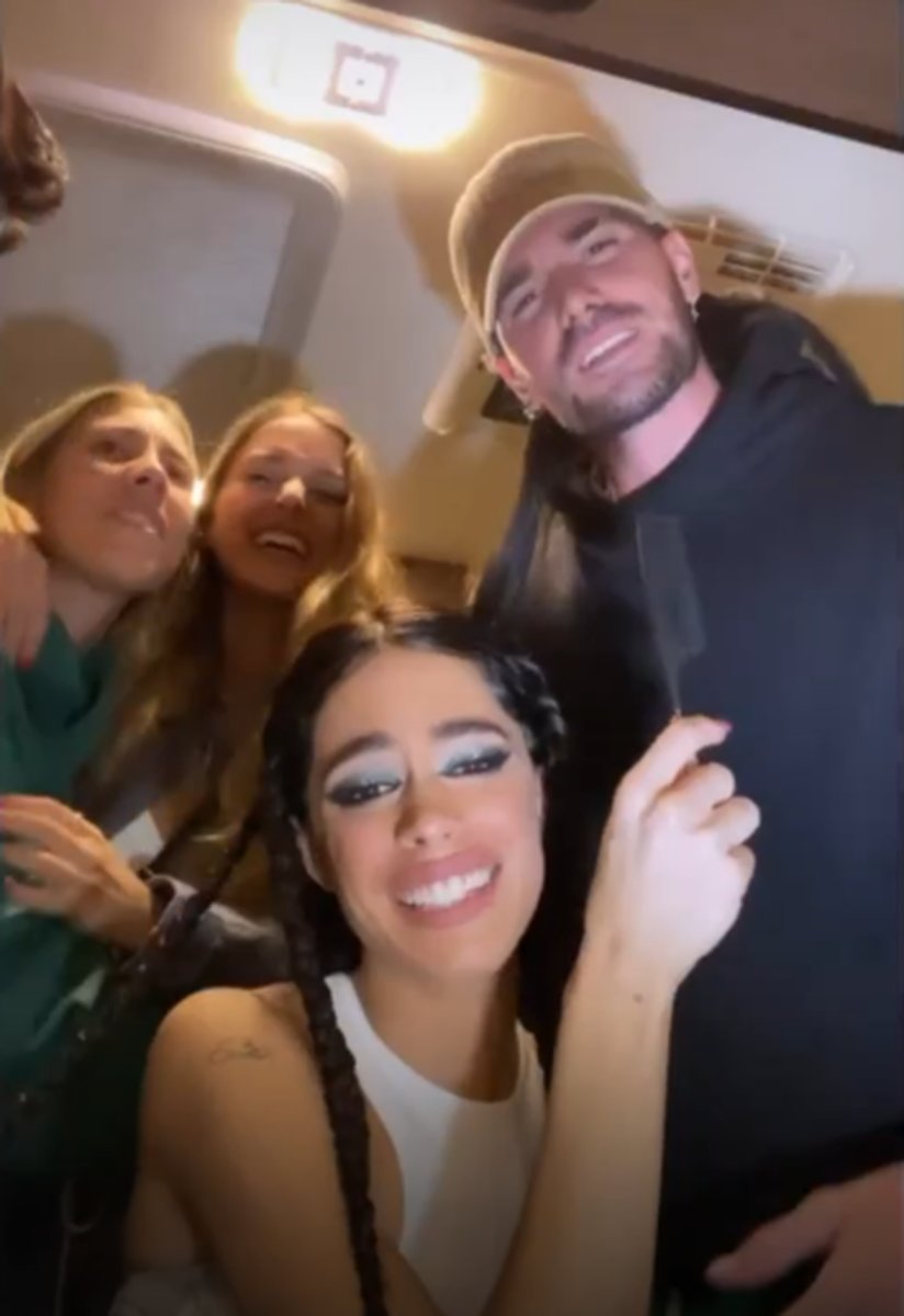 Tini Stoessel y Rodrigo De Paul en el backstage del videoclip de Tiago PZK.