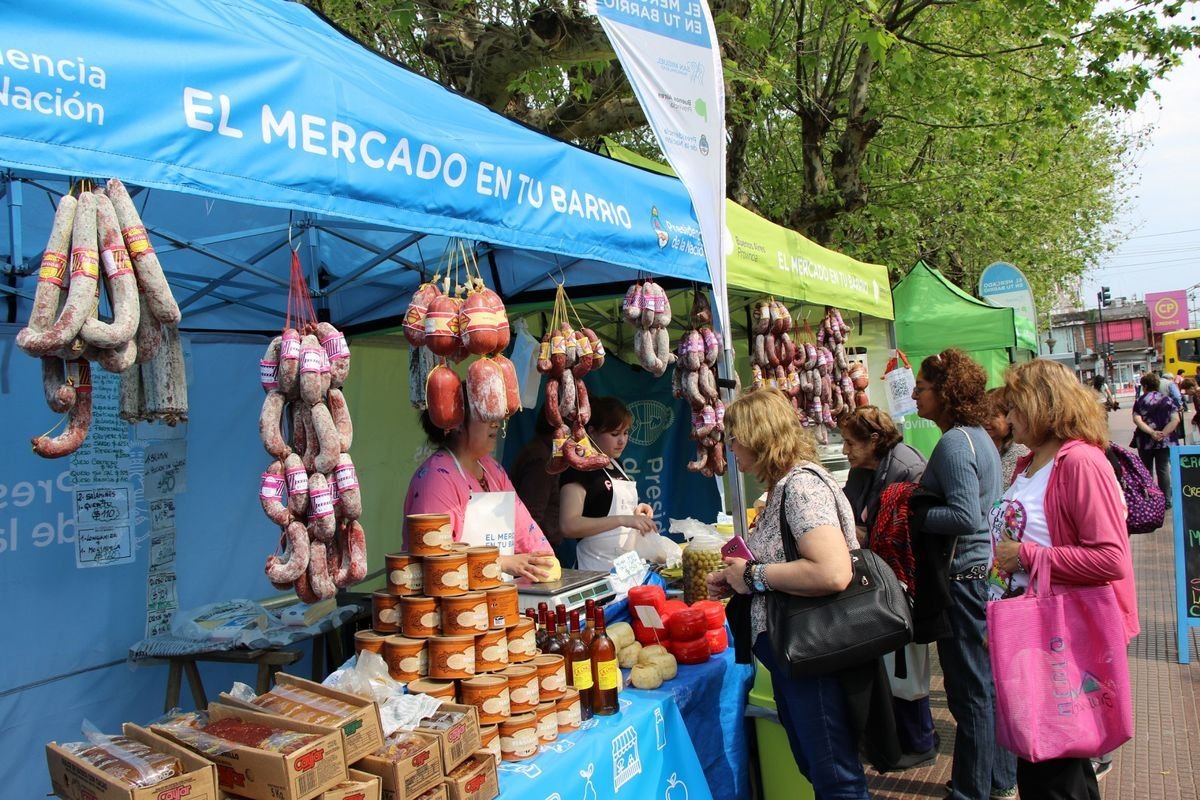 Mercado en Moreno.