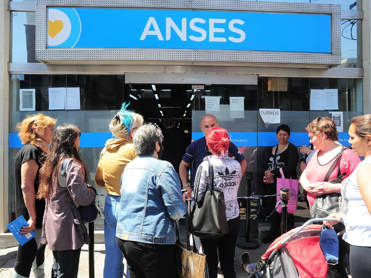 ANSES anunci&oacute; el calendario de cobro de junio 2023.