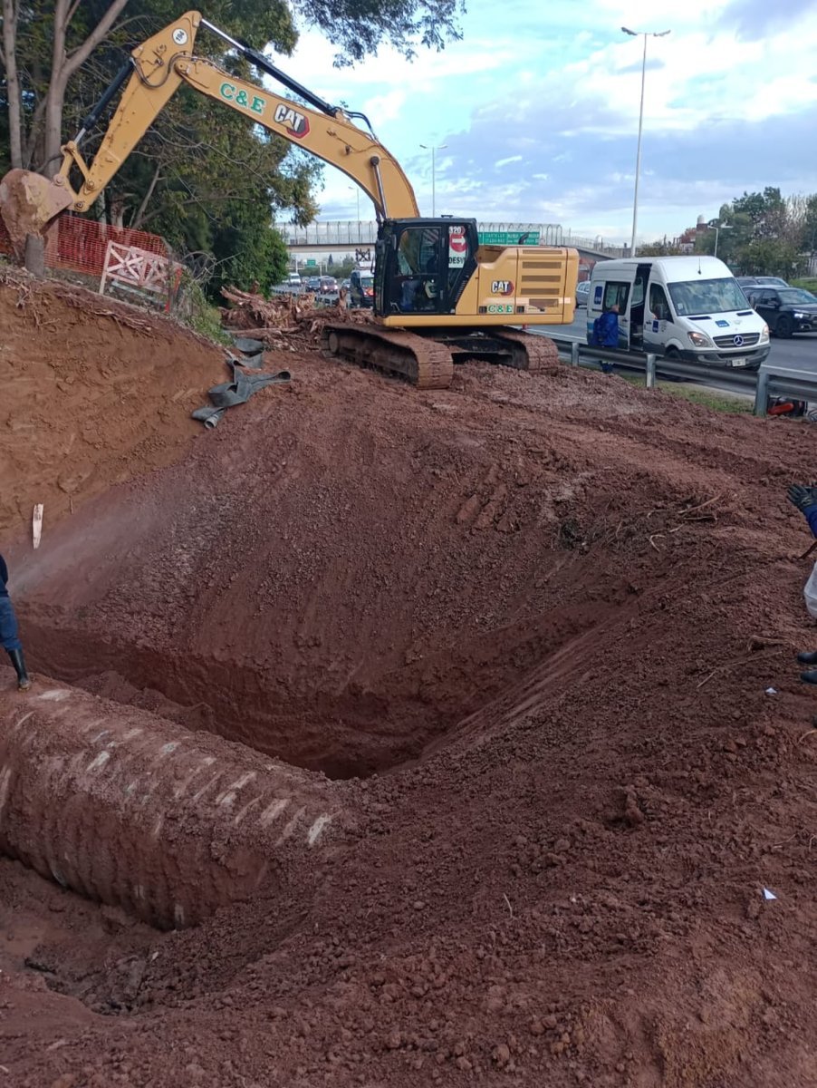 Obras de AySA en El Palomar.