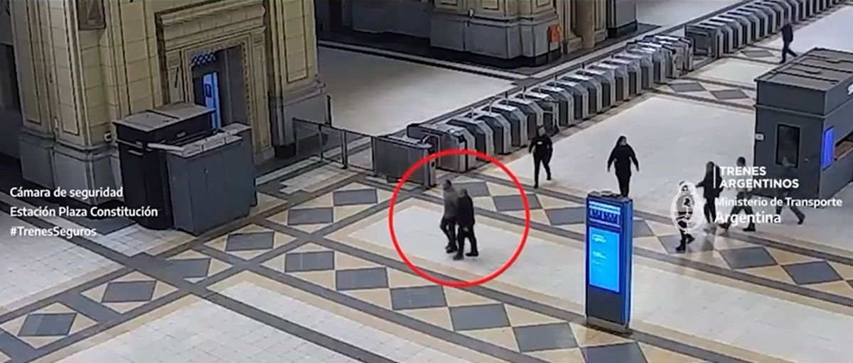 Trenes Argentinos: le rob&oacute; mientras dorm&iacute;a y fue detenido.