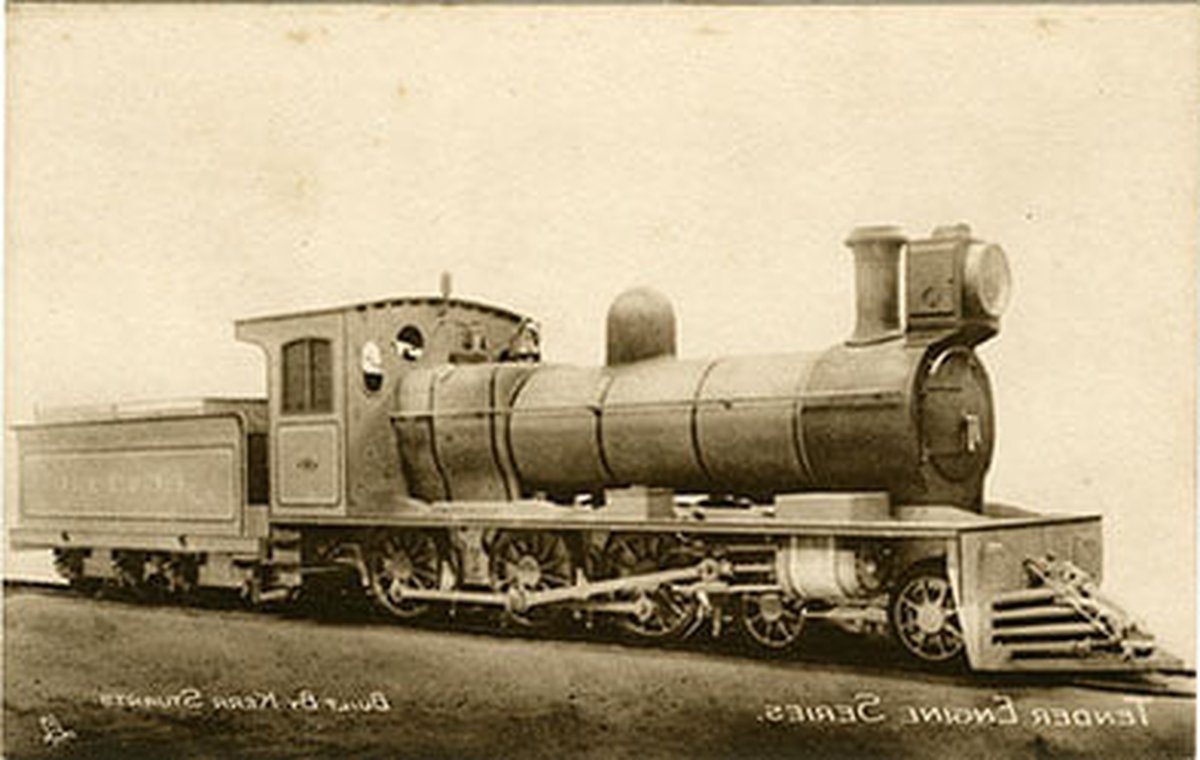 La primera locomotora del Belgrano Sur.