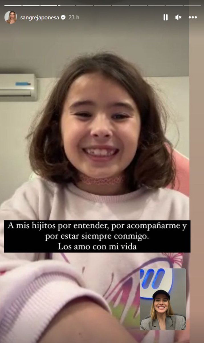 La China Su&aacute;rez junto a su hija Rufina.