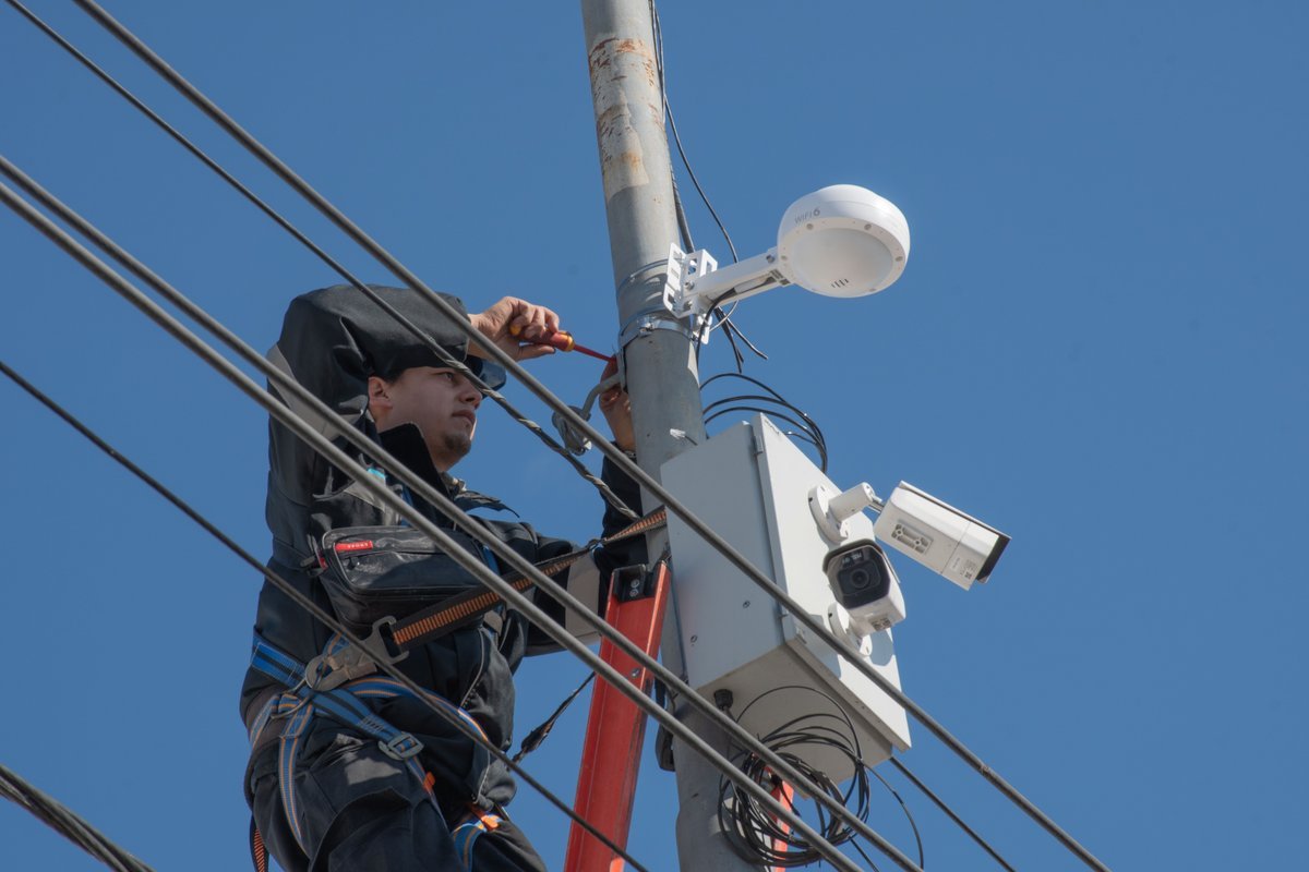 Moreno comenz&oacute; con la instalaci&oacute;n de WiFi 6 en v&iacute;a p&uacute;blica.