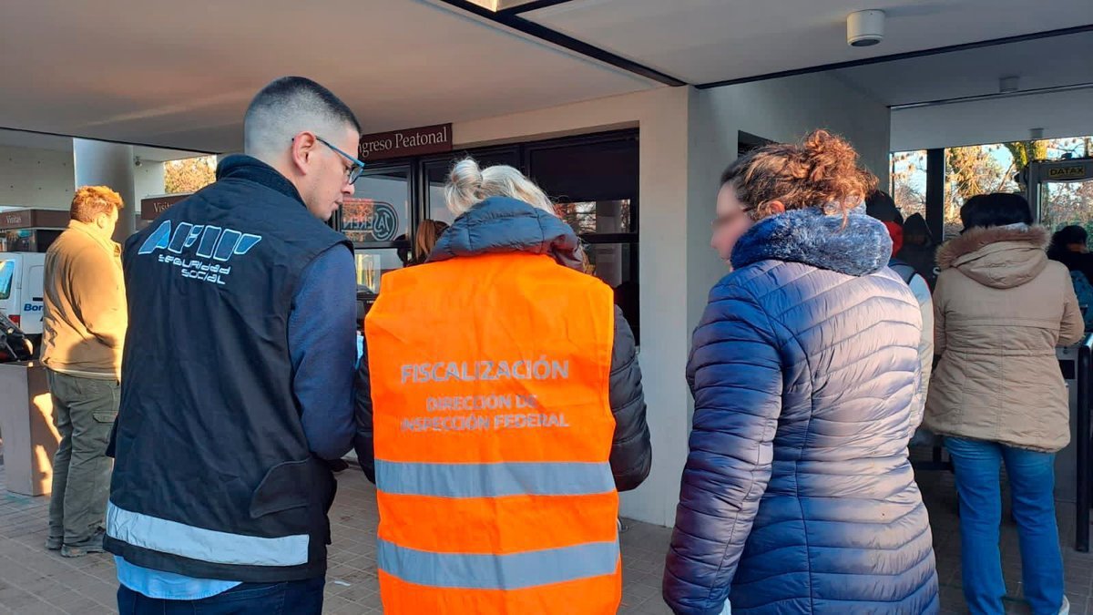 Controles de la AFIP en barrios cerrados del Oeste.