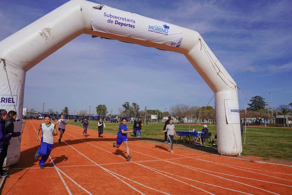 Nueva pista de atletismo en Trujui.