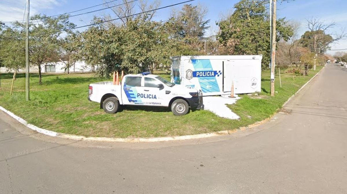 La garita policial de Ciudad Evita en cuesti&oacute;n.