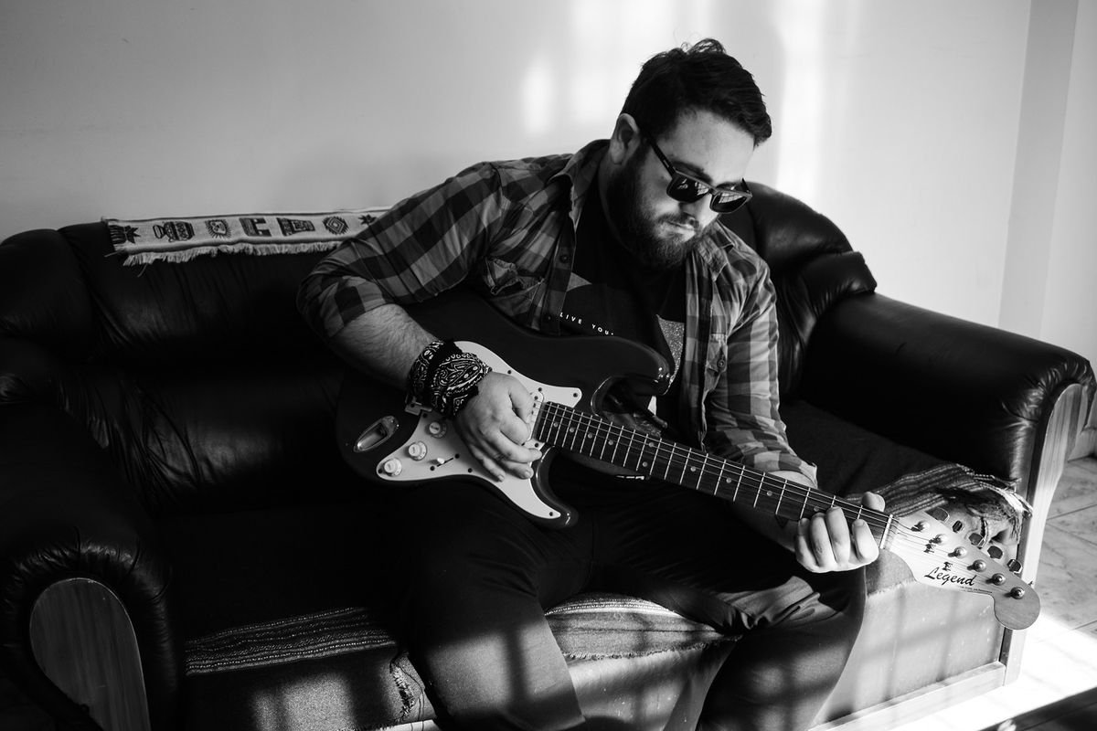 Brian Di Maio, m&uacute;sico de Rafael Castillo.