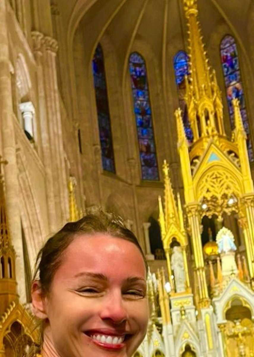 Pampita Ardohain particip&oacute; de la Peregrinaci&oacute;n y se mostr&oacute; feliz a trav&eacute;s de sus redes al llegar a la Bas&iacute;lica de Luj&aacute;n junto a su familia.