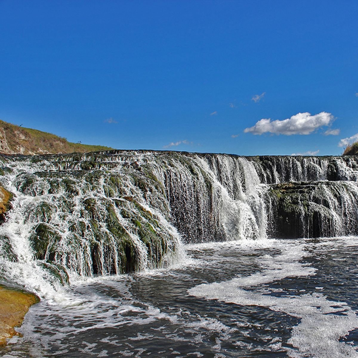 Turismo: Cascada Cifuentes.