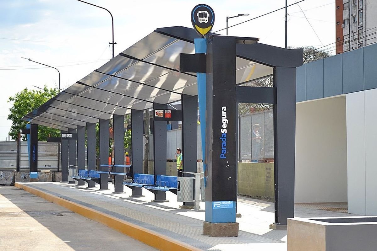 Ramos Mej&iacute;a: comenzaron a funcionar las nuevas paradas