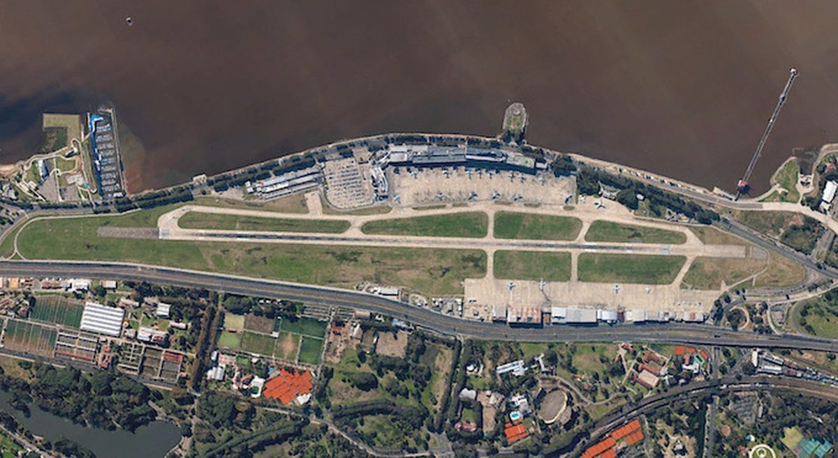 Aeroparque, el nuevo destino del 166 al que se podr&aacute; ir directamente desde Mor&oacute;n, Ramos Mej&iacute;a y el Oeste.