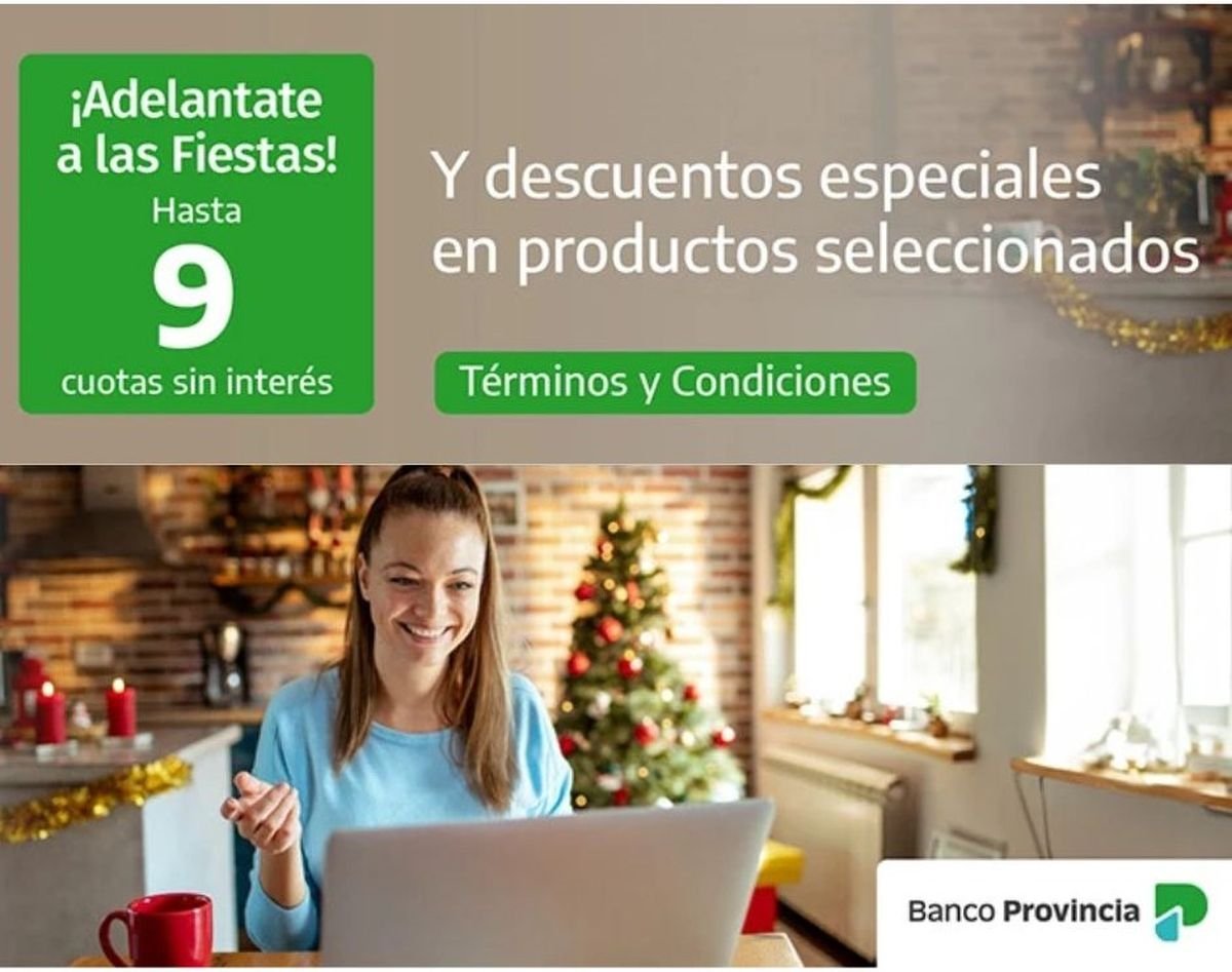Un banco ofrece ofertas en varios productos durante las v&iacute;speras de Navidad.