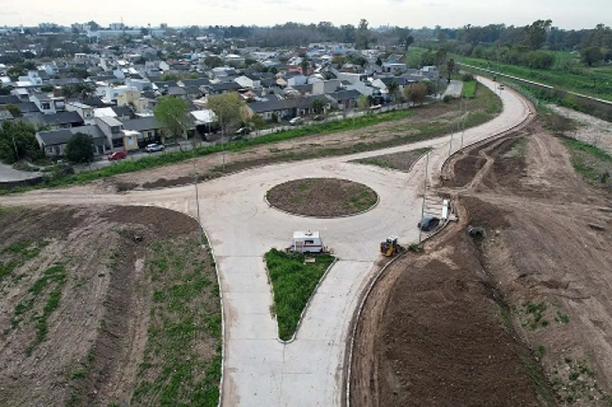 La nueva rotonda de vinculaci&oacute;n entre Hurlingham y Tres de Febrero.