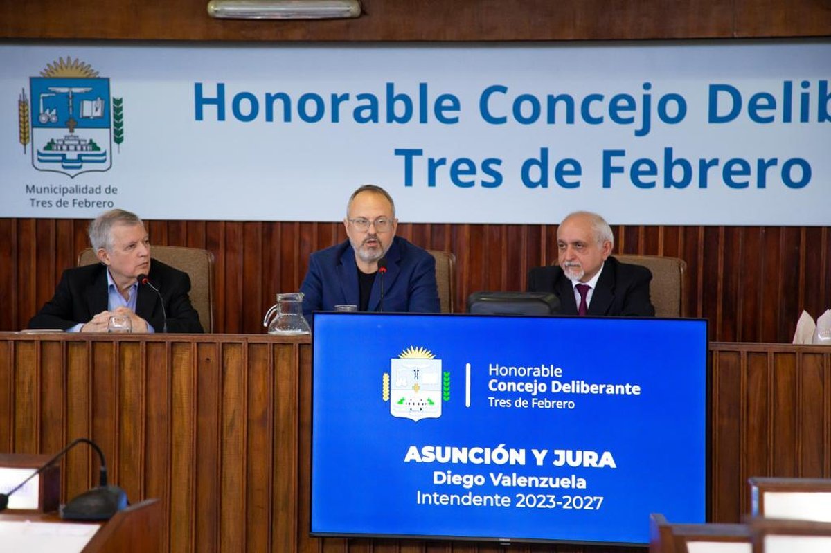 El discurso de Valenzuela en el Concejo Deliberante de Tres de Febrero.
