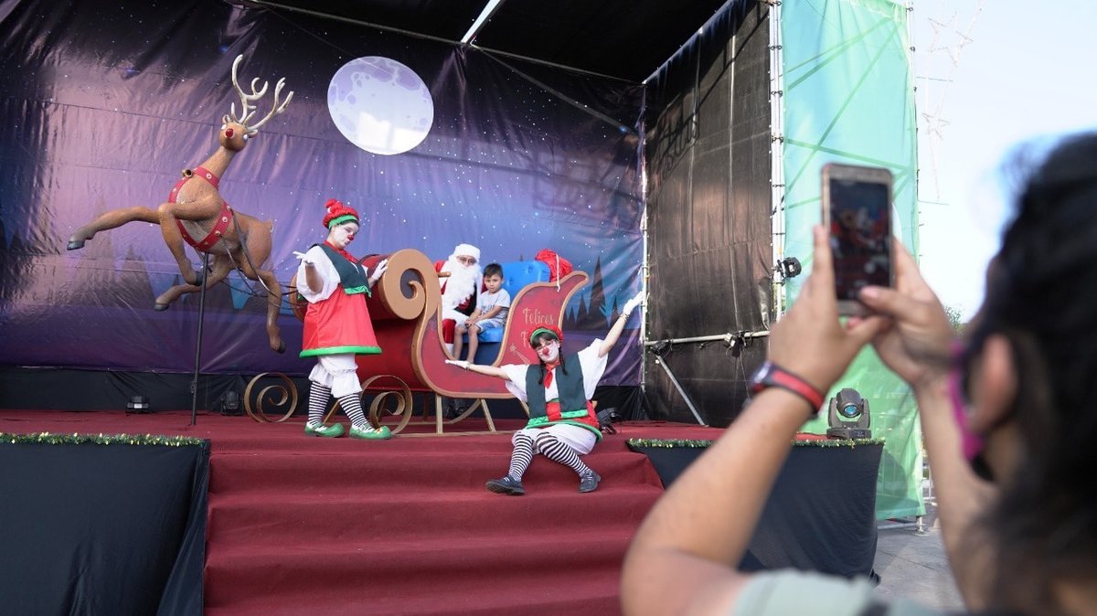 Navidad: Pap&aacute; Noel llega a Ituzaing&oacute; para sacarse fotos gratis.