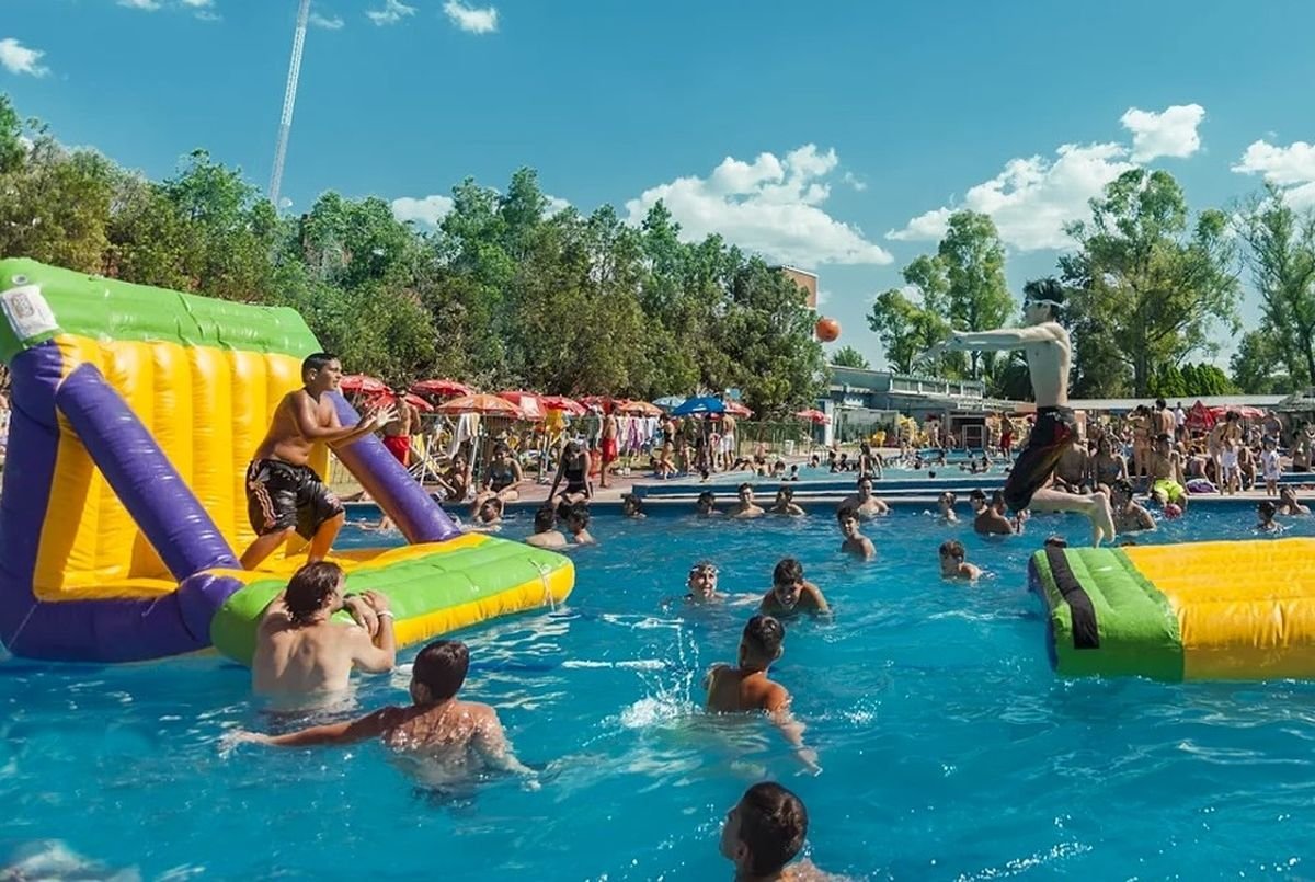 Verano 2024: conoc&eacute; las tarifas de piletas para pasar el d&iacute;a.