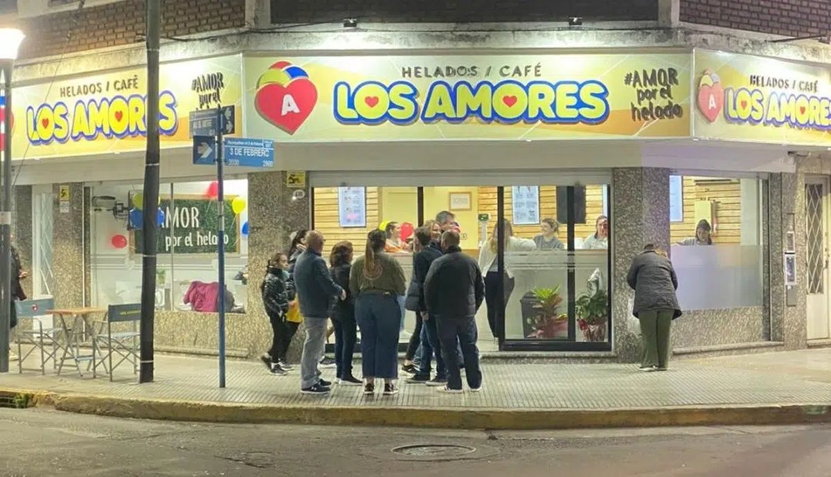 Helados Los Amores, Tres de Febrero
